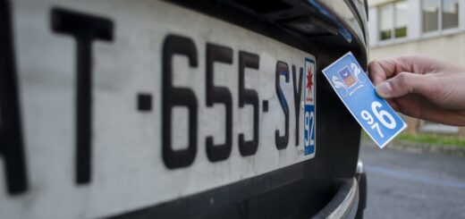 vendre-voiture-occasion-plaques